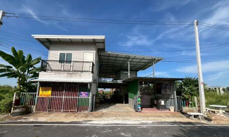 ขายบ้าน - ขายบ้าน 2 ชั้น ถนนองครักษ์ ซอยปลายนาคาเฟ่