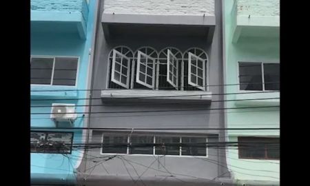 ขายอาคารพาณิชย์ / สำนักงาน - ขายตึกแถว 4 ชั้น ต่อเติมเต็ม เอกชัย 69/1 ราคา 2.1 ล้าน