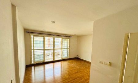 ให้เช่าทาวน์เฮาส์ - ให้เช่าทาวน์โฮม 3 ชั้น บ้านกลางเมือง Urbanion พระราม 9-ลาดพร้าว 7 นาทีจากเอกมัย พร้อมให้เช่าแล้ว เฟอร์นิเจอร์พร้อม 3 ห้องนอน 3 ห้องน้ำ ที่จอดรถ 2 คัน