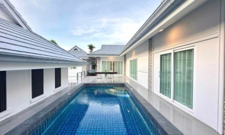 ขายบ้าน - ขายพลูวิลล่าทำเลทอง พื้นที่เยอะ ซ.สยามคันทรีคลับ 3 ห้องนอน