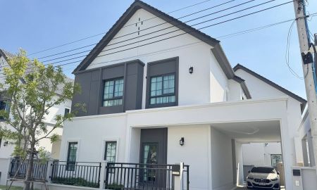 บ้าน - ขาย ให้เช่า Centro Bangna ติดเมกะ บางนา พื้นที่สวนรอบบ้านเยอะมาก