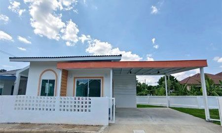 ขายบ้าน - ขาย บ้านสร้างใหม่ใกล้สี่แยกหนองจ๊อม (ลิขิตชีวัน) 2นอน2น้ำ 2.35ลบ. ด่วนๆๆ มีรายการแถมพิเศษให้ ทักแชทมาจ้า