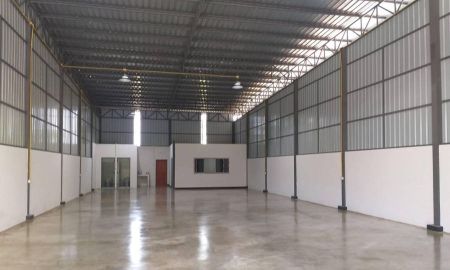 ขายโรงงาน / โกดัง - ขายโกดัง ที่ดิน 315 ตรว. 840 ตรม. ย่านนิมิตรใหม่ (ใกล้มีนบุรี-คลองสามวา-สยาไหม-สุวินทวงศ์ ) เขตคลองสามวา กรุงเทพ