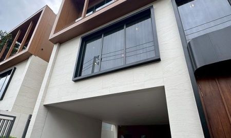 ขายบ้าน - บ้านเดี่ยวหรู ทำเลพรีเมียม รัชดา ลาดพร้าว ใกล้ MRT ลาดพร้าว ราคาโดนมาก! Mayfield Lane Ratchada Ladprao