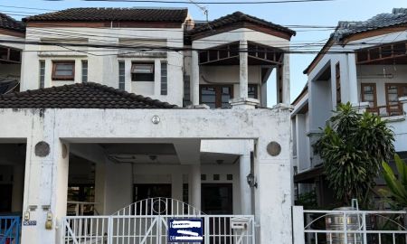 ให้เช่าทาวน์เฮาส์ - ให้เช่า ทาวน์เฮ้าส์ หลังมุม หมู่บ้านชวนชื่น พัฒนาการ ซอย 57 3 ห้องนอน 4 ห้องน้ำ 37 ตรว. ราคา 17,000 บาท/เดือน