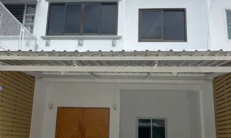 ขายทาวน์เฮาส์ - ขายทาวน์เฮาส์ 2 ชั้น ม.กิตติชัยวิลล่า 10 ซ.มิตรไมตรี 8/1 ทำเลดี เดินทางสะดวก ใกล้สำนักงานเขตหนองจอก