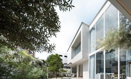 ขายบ้าน - ขายบ้านเดี่ยว พร้อมสระว่ายน้ำสไตล์มินิมอล ทำเลดีเข้าออกสะดวก รัชดา ลาดพร้าว