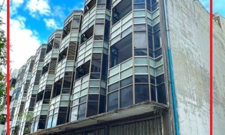 ให้เช่าอาคารพาณิชย์ / สำนักงาน - เดอะไนน์ พระราม 9 2.7 กม.MRT คลองกลันตัน 500 ม. ธัญญาพาร์ค อาคาร4คูหา 4ชั้น 1,600 ตร.ม. 100 ตร.วา. 11 นอน 6 น้ำ ซ.ศรีนครินทร์ 20-28