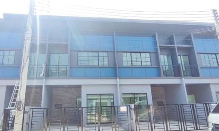 ให้เช่าทาวน์เฮาส์ - ฟิวเจอร์ พาร์ค รังสิต4.6กม. 4 นอน ให้เช่าทาวน์โฮมแสนสิริ 2 ชั้น ใหญ่ 136ตร.ม. 17ตร.วา. นานาชาติไทย 4.5 กม.4 นอน 3 น้ำ MRT รังสิต 3.1กม.