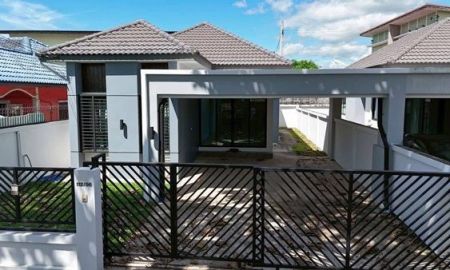 ขายบ้าน - ขายบ้านเดี่ยวชั้นเดียว 50 ตร.วา ไร่กล้วย ศรีราชา พร้อมอยู่ ทำเลน่าอยู่ เหมาะทั้งอยู่อาศัยและลงทุน