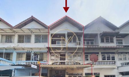 ขายทาวน์เฮาส์ - ขายด่วน ทาวน์เฮ้าส์ 3 ชั้น ซ.พาณิชยการธนบุรี 12 เนื้อที่ 21.7 ตร.ว พื้นที่ใช้สอย 220 ตร.ม