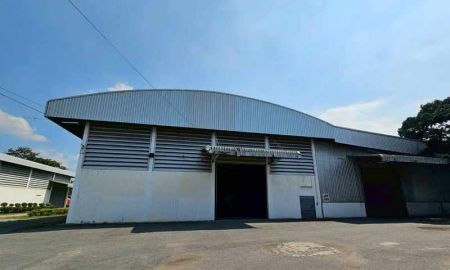 ให้เช่าโรงงาน / โกดัง - ให้เช่าโกดัง คลังสินค้า 1,008 ตรม. ตำบลบึง ศรีราชา ใกล้ท่าเรือแหลมฉบัง
