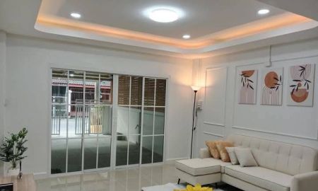 ขายบ้าน - ขายบ้าน 2 ชั้น รีโนเวทใหม่ทั้งหลัง ใจกลางเมือง ถนนเสือป่า ซอย 4 ต.หน้าเมือง ราชบุรี ใกล้โรบินสัน ตลาดศรีเมือง