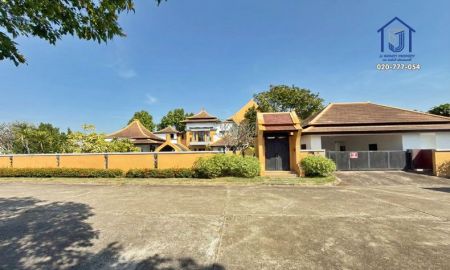 ขายบ้าน - ขายพูลวิลล่า 2 ชั้น หลังใหญ่ 265.6 ตร.วา หมู่บ้านภูธารา พูลวิลล่า พัทยา ถนนทุ่งกลม-ตาลหมัน 9 ใกล้หาด,มอเตอร์เวย์