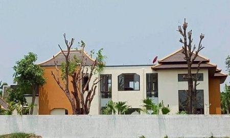 ขายบ้าน - ให้เช่า/ขายบ้านหรู เนื้อที่ 1ไร่กว่า มีสระว่ายน้ำ บ้านสร้างเอง ทุ่งกลม-ตาลหมัน ใกล้สวนนงนุช ห้วยใหญ่ ชลบุรี