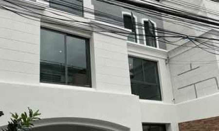 ให้เช่าทาวน์เฮาส์ - ให้เช่าทาวน์โฮม หมู่บ้านเจริญใจ ขนาด 43 ตร.ว. ใกล้ทองหล่อ เอกมัย ค่าเช่า 160,000 บาท/เดือน