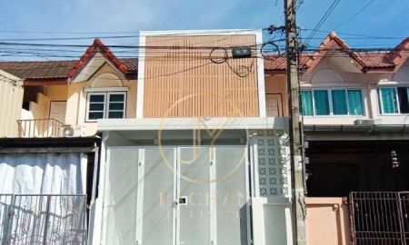 ขายทาวน์เฮาส์ - ขายด่วน ทาวน์เฮ้าส์ 2 ชั้น รีโนเวทใหม่ ซ.นนทบุรี 42(ซอยย่อย รณสิทธิพิชัย3) เนื้อที่ 17 ตร.ว พื้นที่ใช้สอย 110 ตร.ม