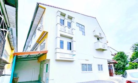 ให้เช่าทาวน์เฮาส์ - เสรีไทย 77-85 สวนสยาม100ม. MRT ราษฎร์พัฒนา ให้เช่าทาวน์โฮม 3 ชั้น 49 ตร.วา.200 ตร.ม. พร้อมเฟอร์ฯ 3 นอน 3 น้ำ หลังสุดท้าย นิคมบางชัน 1.1 กม