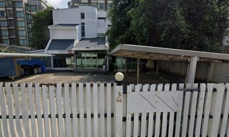 บ้าน - ให้เช่า / เซ้ง / ขาย บ้านทำสำนักงาน - ลาดพร้าว ซอย 8 ทำเลทองใจกลางเมือง ใกล้ MRT