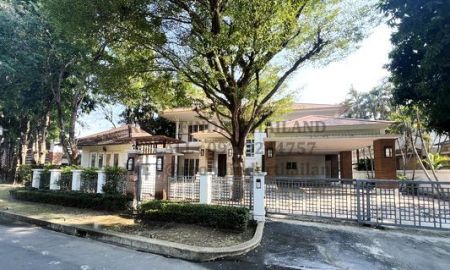 ให้เช่าบ้าน - ให้เช่า] หมู่บ้าน ดิ เอ็มเพอร์เรอร์ นาราสิริ คอลเลคชั่น / 4 ห้องนอน 4 ห้องน้ำ / 146 ตรว. 500 ตรม. **88,000**