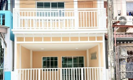 ขายทาวน์เฮาส์ - ขายทาวน์เฮาส์ หมู่บ้านแอร์วิลล่า (โทรสอบถามราคา)