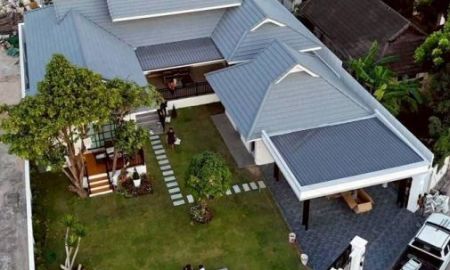 ขายบ้าน - ขายพลูวิลล่าหรู หลังใหญ่ ซอยสยามคันทรีคลับ พัทยา บางละมุง ชลบุรี