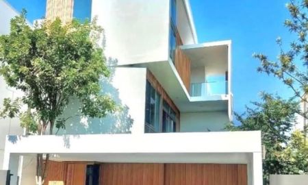 ให้เช่าบ้าน - ให้เช่า บ้านเดี่ยว โครงการ วีเว่ พระราม 9 - กรุงเทพกรีฑา ติด รร นานาชาติ Wellington บ้าน สไตล์ Japandi House ราคา 200,000 บาท/เดือน