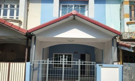 ขายทาวน์เฮาส์ - ขายทาวน์เฮ้าส์ หมู่บ้านปิยวรารมย์ 3 ถนนบ้านกล้วย-ไทรน้อย อำเภอไทรน้อย นนทบุรี