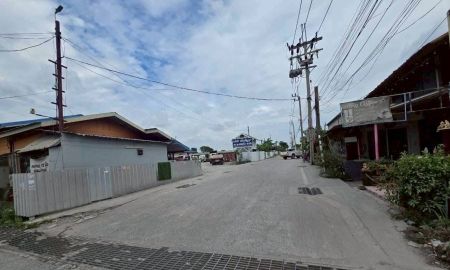 ขายที่ดิน - ขายที่ดินผังม่วง 2ไร่เศษ ติดถนน 2 ด้าน ซอย คุ้มเกล้า 50 ลาดกระบัง กรุงเทพมหานคร