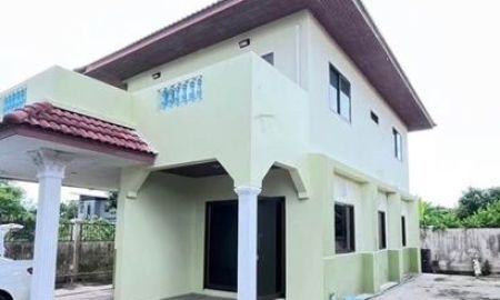 ให้เช่าบ้าน - ม.กรุงเทพธนบุรี 1.2 กม. บ้าน 2 ชั้น 70ตร.วา. เดอะโฟร์ท สาย4 1.7 กม. ตลาดธนบุรี สนามหลวง2 2.7 กม. 280ตร.ม. 3 นอน 2 น้ำ พร้อมแอร์