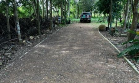 ขายที่ดิน - ขายที่ดินคำโตนดพร้อมสิ่งปลูกสร้างเนื้อที่ 17 ไร่ ใกล้ถนนเส้นสุวรรณศร33-2.2กม. อ.ประจันตคาม ปราจีนบุรี