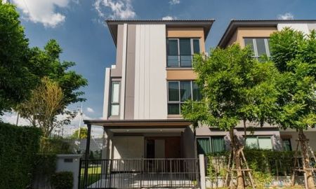 ขายทาวน์เฮาส์ - ขายบ้านแฝด ????บ้านกลางเมือง ดิ อิดิชั่น ศรีนครินทร์-สวนหลวง