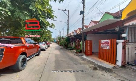 ขายทาวน์เฮาส์ - ทาวน์เฮาส์ เนื้อที่ 18 ตร.ว. หมู่บ้านบัวแก้ว สามโคก ซอยรุ่งทรัพย์ (วัดบัวแก้ววราราม) ถนนปทุมธานี-ศูนย์ศิลปาชีพบางไทร ตำบลบ้านปทุม อำเภอสามโคก ปทุมธานี