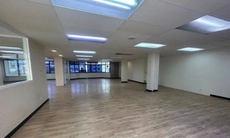 ให้เช่าอาคารพาณิชย์ / สำนักงาน - ให้เช่าออฟฟิศ ชั้น 4 ใจกลางสาทร ขนาด 182 ตร.ม ใกล้ BTS ช่องนนทรี, เซนต์หลุยส์