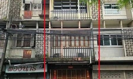 ขายอาคารพาณิชย์ / สำนักงาน - ขาย/เช่า อาคารพาณิชย์ 4 ชั้น เนื้อที่ 15 ตร.ว ติดริมถนน ทำเลทองย่านห้วยขวาง เดินทางสะดวก เชื่อมต่อได้ทั้ง สุทธิสาร ลาดพร้าว