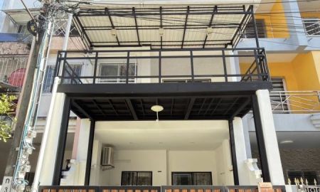 ให้เช่าบ้าน - ให้เช่าทาวน์โฮม 4 ชั้น ม.ซิตี้พาร์ค พัฒนาการ38