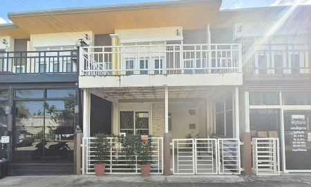 ขายทาวน์เฮาส์ - ทาวน์โฮม 2 ชั้น ต่อเติมระเบียง ราคาสุดพิเศษ : โครงการโกลเด้นทาวน์ รามคำแหง-วงแหวน