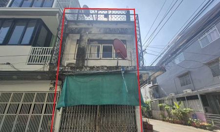 ขายทาวน์เฮาส์ - ตึก 3 ชั้น หลังมุม ซอยสุขุมวิท95 ถนนสุขุมวิท ราคาสุดพิเศษ