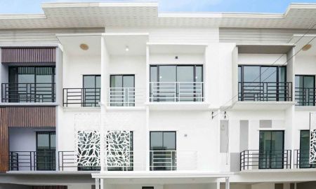 ขายทาวน์เฮาส์ - หมู่บ้านแอทไนซ์ วัชรพล-เทพรักษ์ ซ.วัชรพล 9