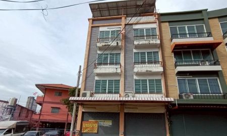 ขายอาคารพาณิชย์ / สำนักงาน - ขายตึกหัวมุม 4ชั้น พร้อมดาดฟ้า ทำเลดี ใกล้ MRT ไทรม้า ซอย 9 บางรักน้อย รัตนาธิเบศร์