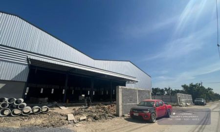 ให้เช่าโรงงาน / โกดัง - ให้เช่าโกดัง/ออฟฟิศ ถ.ตำหรุ-บางพลี ต.บางปลา อ.บางพลี สมุทรปราการ พื้นที่ 2,400 ตร.ม.