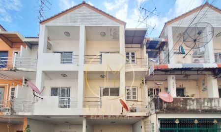 ขายทาวน์เฮาส์ - ขายด่วน ทาวน์เฮ้าส์ 3 ชั้น ตามสภาพ ซ.พิบูลสงคราม 22 แยก 6 (ซ.วัดกำแพง8) เนื้อที่ 23.3 ตร.ว พื้นที่ใช้สอย 140 ตร.ม