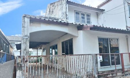 ขายบ้าน - ขายตามสภาพ ม.ลานทอง 40 ตร.ว. เอาไปตกแต่งใหม่ได้ตามใจชอบ จ่ายแค่ 3 ล้านบาท! คุ้มค่าที่ดิน คุ้มค่าทำเล! อย่าคิดนาน สอบถามก่อนถูกฉกไป!