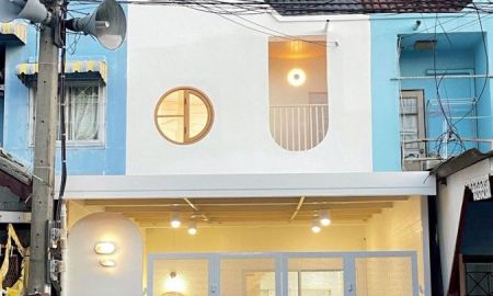 ขายทาวน์เฮาส์ - หมู่บ้านรัตนาวดี ติดรถไฟฟ้าคลองบางไผ่ จันทร์ทองเอื่ยม พร้อมอยู่