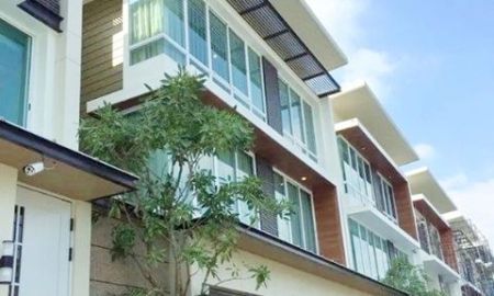 ให้เช่าบ้าน - ม.หอการค้า 1.5กม. 3-4นอน ซ.อินทามระ 5-15 BTS สะพานควาย 600ม. บ้าน 3ชั้น ใจกลางเมือง 75 ตร.วา. 300 ตร.ม. ตกแต่งครบพร้อมเฟอร์ฯ 6 น้ำ