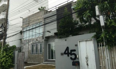 อาคารพาณิชย์ / สำนักงาน - ให้เช่าและขาย Home Studio 101 ตรว. 540 ตรม. รวมดาดฟ้า สุขุมวิท 101-1 ซอยวชิรธรรมสาธิต 51 ใกล้ซีคอน