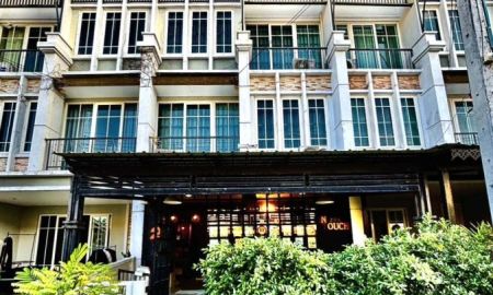 ให้เช่าทาวน์เฮาส์ - ให้เช่าทาวน์โฮม 3 ชั้น โกลเด้นทาวน์ ซ.นวมินทร์ 42 แยก 27 ,ซ.เกษตรนวมินทร์ 48, 5 ห้องนอน 4 ห้องน้ำ ต่อเติมครบ ไซส์ใหญ่ที่สุดในโครงการ