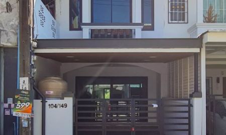 ขายทาวน์เฮาส์ - ขาย ทาวน์เฮ้าส์ 2ชั้น ย่านร่มเกล้า ใกล้สนามบิน มบ.รุ่งนภาเพลส ถ.ร่มเกล้า16 ลาดกระบัง สุวรรณภูมิ รีโนเวทใหม่ พร้อมอยู่