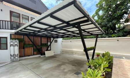 ให้เช่าบ้าน - บ้านเดี่ยว4ชั้น 80ตรว.ชั้นบนสุดเป็นดาดฟ้า สุุขุมวิท ใกล้สถานี BTS นานา