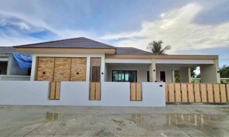 ขายบ้าน - ขายบ้านเดี่ยวชั้นเดียว สไตล์โมเดิร์น 3 ห้องนอน โซนโป่ง